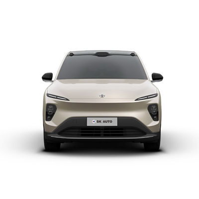 NIO EC7 Średniej wielkości pojazd elektryczny o maksymalnej prędkości 200 KM / h Luksusowy samochód SUV z podwójnym silnikiem i napędem na 4 koła