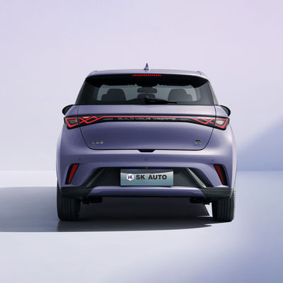 2023 w magazynie BYD Dolphin Sedan 405 km ekonomiczny samochód elektryczny EV dla rodziny