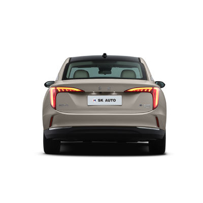 Samochód HongQi EQM5 EV 431 km czysto elektryczny 5-osobowy średni samochód High Speed ​​Hongqi New Energy Sedan