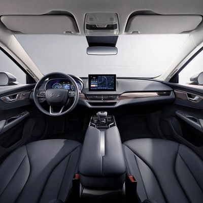 Samochód HongQi EQM5 EV 431 km czysto elektryczny 5-osobowy średni samochód High Speed ​​Hongqi New Energy Sedan