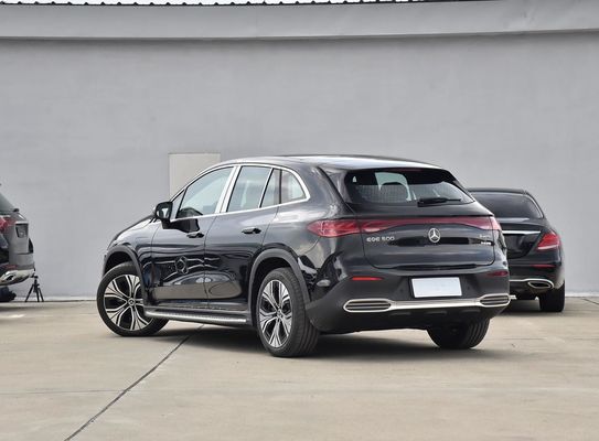 Mercedes EQE SUV Ultra- 200 km/h EV SUV z rozszerzonym zasięgiem 609 km i przestronnym 5-osobowym kabiną