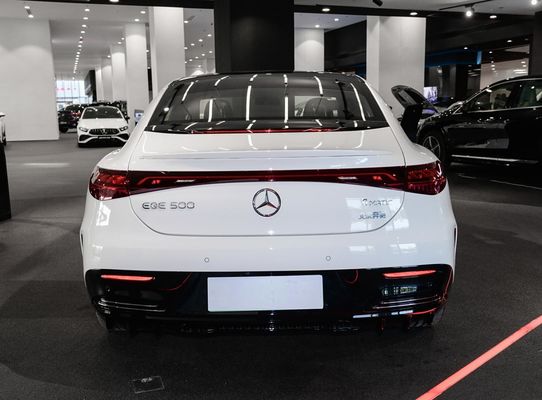 Mercedes EQE 4MATIC Elektryczny Sedan z 96,1 KWh ternary baterii litowej i 0,62 godziny ładowania 255/45 R19