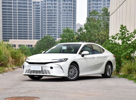 Toyota Mid Size Sedan Camry 206Nm Tork 173 KM Moc 2024