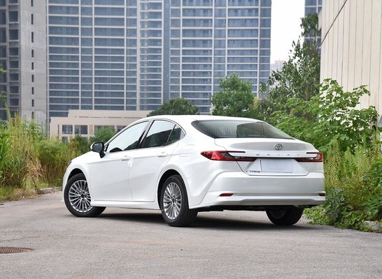 Toyota Mid Size Sedan Camry 206Nm Tork 173 KM Moc 2024