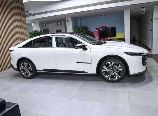 2025 Nowy Model Extender Automobile EV z pojemnością 5 miejsc siedzących Mazda EZ6 Long Ranger Hybrid Electric Car z dachem słonecznym