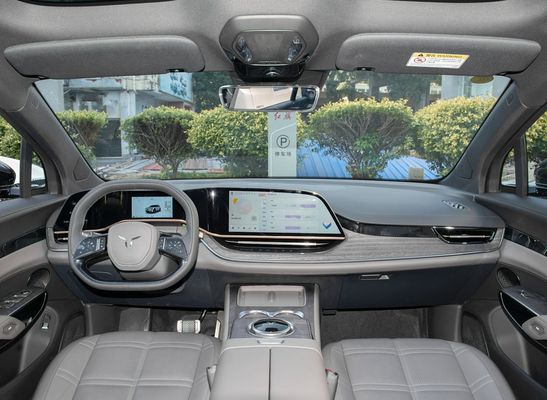 202/253 KW Motor Hongqi Limousine Elektryczny samochód o maksymalnej prędkości 200 km/h i długości 4925 mm