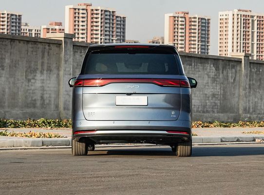 1100km zasięg BYD Xia MPV 5145MM Długość pojazd elektryczny dla firm i rodziny