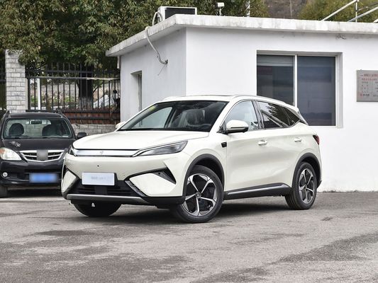 150kW BYD Elektryczny Samochód Samrt Prowadzenie 2025 Nowy Model Yuan Plus Szybkie Ładowanie EV Duża przestrzeń dla rodziny z dachem słonecznym