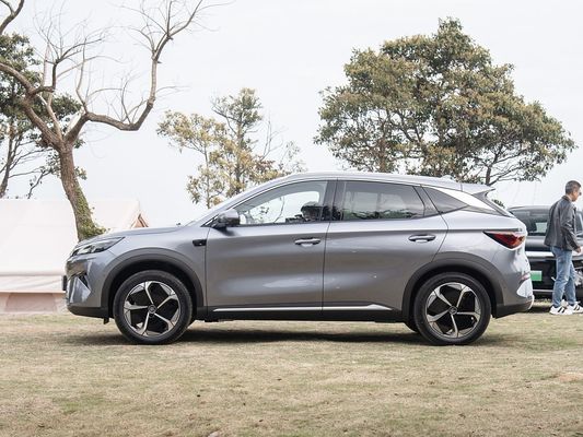 2025 Nowy Model BYD EV 4455mm Długość Yuan Plus Bezpodatkowe Samochody elektryczne Pełnie elektryczne SUV z dachem słonecznym Duże miejsce