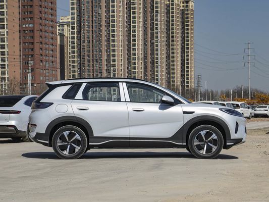 Wyświetlacz dotykowy Wnętrze Funkcje 2025 Model BYD Samochód elektryczny z dachem słonecznym i energią akumulatora 60,9 kWh Szybkie ładowanie Pojazd elektryczny Gorąca sprzedaż