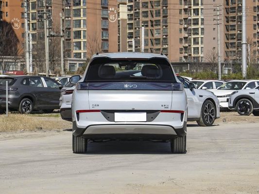 Wyświetlacz dotykowy Wnętrze Funkcje 2025 Model BYD Samochód elektryczny z dachem słonecznym i energią akumulatora 60,9 kWh Szybkie ładowanie Pojazd elektryczny Gorąca sprzedaż