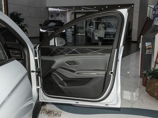 2025 BYD Elektryczny samochód Qin L EV Wielopoziomowy niezależny zawieszenie szybkie ładowanie Nowy model Gorąca sprzedaż z dachem słonecznym