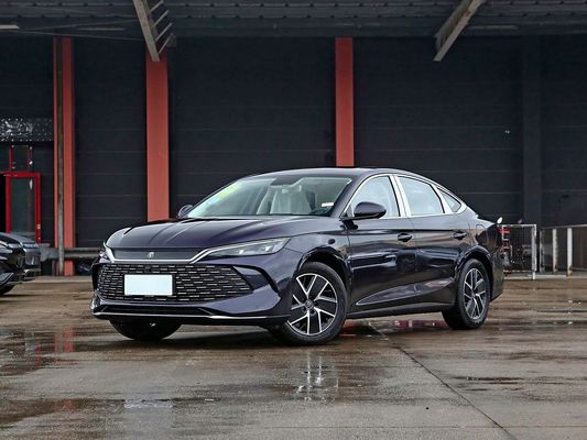 545Km czysty zasięg elektryczny i napęd tylny do jazdy BYD EV Car 2025 Nowy model szybkiego ładowania EV dla rodziny