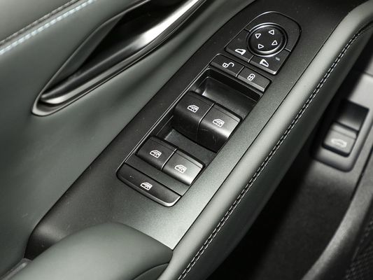 545Km czysty zasięg elektryczny i napęd tylny do jazdy BYD EV Car 2025 Nowy model szybkiego ładowania EV dla rodziny