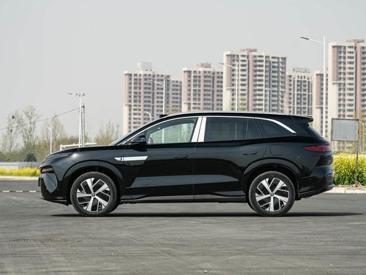 2025 BYD Nowy pojazd elektryczny do wydajności Tang L 810kW Moc AWD Szybkie ładowanie 1000w/h 600km zasięg Długi zasięg 7 miejsc z dachem słonecznym