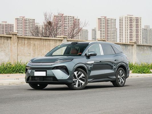 Nowy gorąco sprzedający się BYD EV Car 2025 Model 100,5 KWh Pojemność akumulatora i szybkie ładowanie 0,1 Godzina 670KM Długi zasięg 500kW Moc Samochód elektryczny Duża przestrzeń dla rodziny 7 miejsc