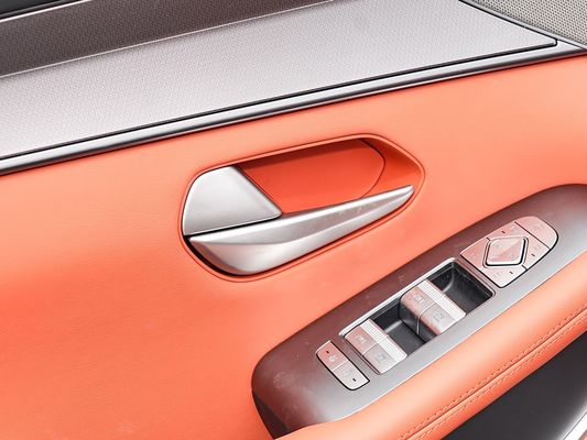 Nowy gorąco sprzedający się BYD EV Car 2025 Model 100,5 KWh Pojemność akumulatora i szybkie ładowanie 0,1 Godzina 670KM Długi zasięg 500kW Moc Samochód elektryczny Duża przestrzeń dla rodziny 7 miejsc