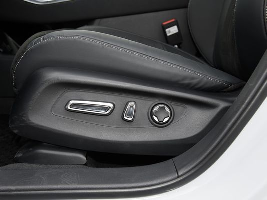 2025 Nowy Model Honda S7 Gorąca sprzedaż Pojazd elektryczny Duża bateria 650km Długiego zasięgu Szybkie ładowanie EV z dachem słonecznym
