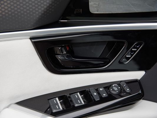 350kW moc silnika Pełnoelektryczny SUV Honda S7 Długie zasięgi 650km Szybkie ładowanie EV Nowa gorąca sprzedaż z dachem przeciwsłonecznym dla rodziny