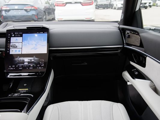 350kW moc silnika Pełnoelektryczny SUV Honda S7 Długie zasięgi 650km Szybkie ładowanie EV Nowa gorąca sprzedaż z dachem przeciwsłonecznym dla rodziny