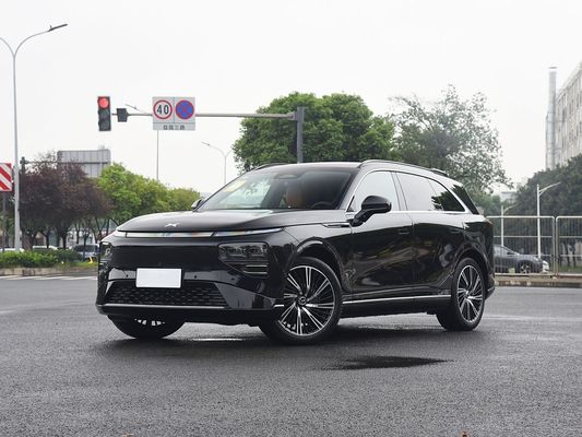 2025 Xpeng G9 W pełni elektryczny SUV 93,1 kWh Pojemność akumulatora 423 kW Maksymalna moc silnika 680 km Długi zasięg i szybkie ładowanie z dachem słonecznym