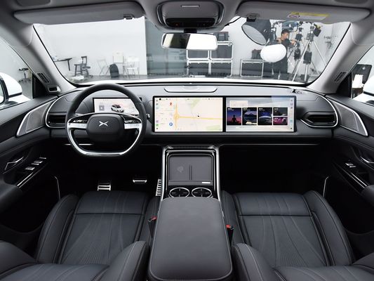 Maksymalnie zwiększ swoje doświadczenie z Xpeng G9 Szybkie ładowanie Pojazd elektryczny Maksymalny moment obrotowy silnika 695N.m Maksymalna moc silnika 423kW Maksymalna prędkość 200km/h