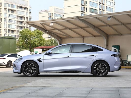 2025 BYD Elektryczny pojazd Pieczęć EV Smart Model 650KM Długi zasięg 80.64kWh Akumulator Szybkie ładowanie Gorąco Sprzedaj z dachem słonecznym