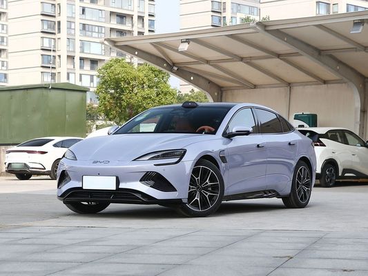 2025 BYD Elektryczny pojazd Pieczęć EV Smart Model 650KM Długi zasięg 80.64kWh Akumulator Szybkie ładowanie Gorąco Sprzedaj z dachem słonecznym