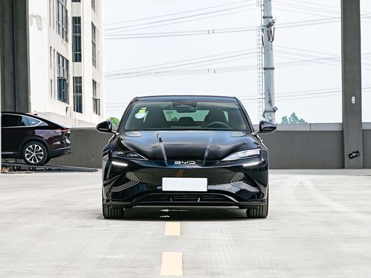 2025 BYD EV Car Seal AWD Wydajność Długi zasięg 600KM Szybkie ładowanie Samochód elektryczny Z napędem na cztery koła Pojazd elektryczny z dachem słonecznym