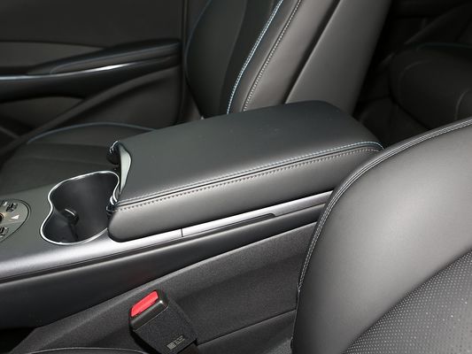 2025 BYD EV Car Seal AWD Wydajność Długi zasięg 600KM Szybkie ładowanie Samochód elektryczny Z napędem na cztery koła Pojazd elektryczny z dachem słonecznym
