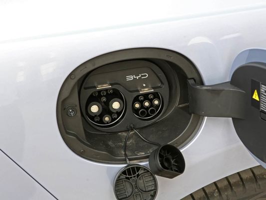 2025 BYD EV Car Seal AWD Wydajność Długi zasięg 600KM Szybkie ładowanie Samochód elektryczny Z napędem na cztery koła Pojazd elektryczny z dachem słonecznym