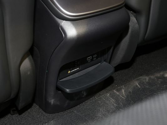 2025 BYD EV Car Seal AWD Wydajność Długi zasięg 600KM Szybkie ładowanie Samochód elektryczny Z napędem na cztery koła Pojazd elektryczny z dachem słonecznym