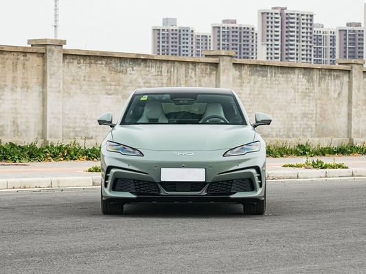2025 BYD Elektryczny pojazd Pieczęć 06GT Szybki czas ładowania 0,33 Hrs i wydajność Długi zasięg 550KM Duża bateria z dachem słonecznym dla rodziny