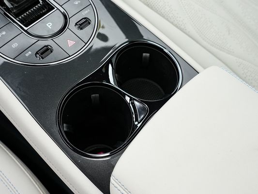 2025 BYD Elektryczny pojazd Pieczęć 06GT Szybki czas ładowania 0,33 Hrs i wydajność Długi zasięg 550KM Duża bateria z dachem słonecznym dla rodziny