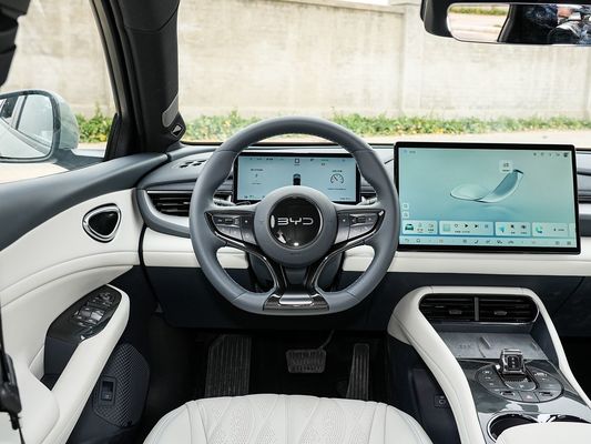 2025 BYD Elektryczny pojazd Pieczęć 06GT Szybki czas ładowania 0,33 Hrs i wydajność Długi zasięg 550KM Duża bateria z dachem słonecznym dla rodziny