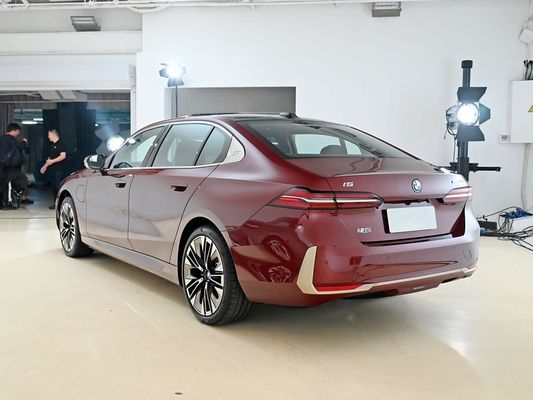 2025 BMW I5 Luksusowe samochody elektryczne Dobre osiągi xDrive Długi zasięg 651KM Szybkie ładowanie EV Nowy model limuzyny z dachem BMW serii 5
